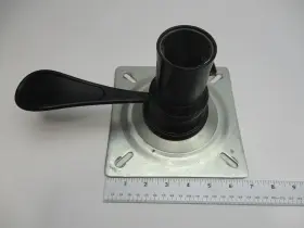 238142-1 ATTWOOD Swivl Eze Socket Boat Seat Mount Tilt Right