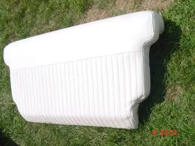2085596 BOSTON WHALER Cooler Seat Cushion Montauk Lean Post #2