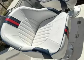 PILOT-01 Captain Boat Seat Pontoon Helm Cover Marine Pilot