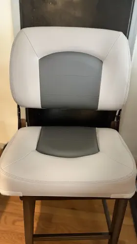 26356KR CABELAS Deluxe Big Boat Seats