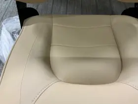 3211 LAUNDAU Bass Boat Seats High #2