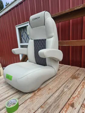 HC05 LIPPERT COMPONENT Pontoon Helm Chair Luppert Highback #3