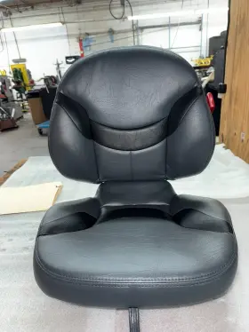 E050125-2 LLEBROC Bass Boat Attwood Fold Seat 305