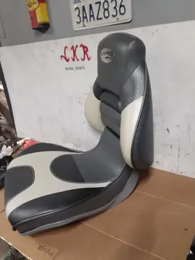 1995362 LUND Folding Boat Seat #3