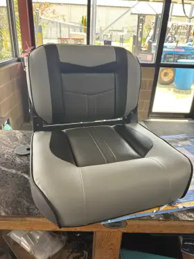 2213396 LUND Center Folding Pro Bass Seat