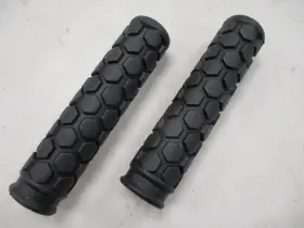 STNG0219 SAFE BOATS INTERNATIONAL Rubber Grip Shoxs Seats Set #2