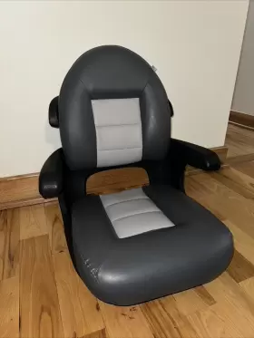 57017 SEAT Tempress High Captain Helm Boat Chair Elite