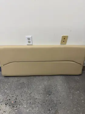 227-252 SPORTSMAN BOATS Stern Cushion Bottom