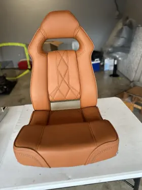10000-07 SV MARINE SEAT Seating
