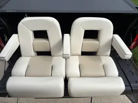 514448 TACO Boston Whaler Boat Outrage Thigh Rise Deluxe Helm