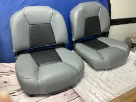 12346 TRACKER Bass Boat Seats
