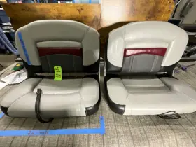 2016-YR TRACKER Bass Boat Seats