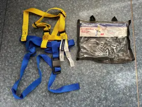 270820 WEST MARINE Sospenders Childs Safety Harness