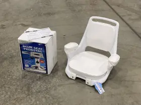 8WD1007-6-710 WISE SEATING Captains Chair Pedestal Slide
